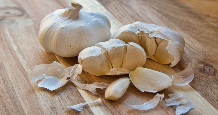 garlic-5207282_1920 (1) Spicchi di aglione - InOrto